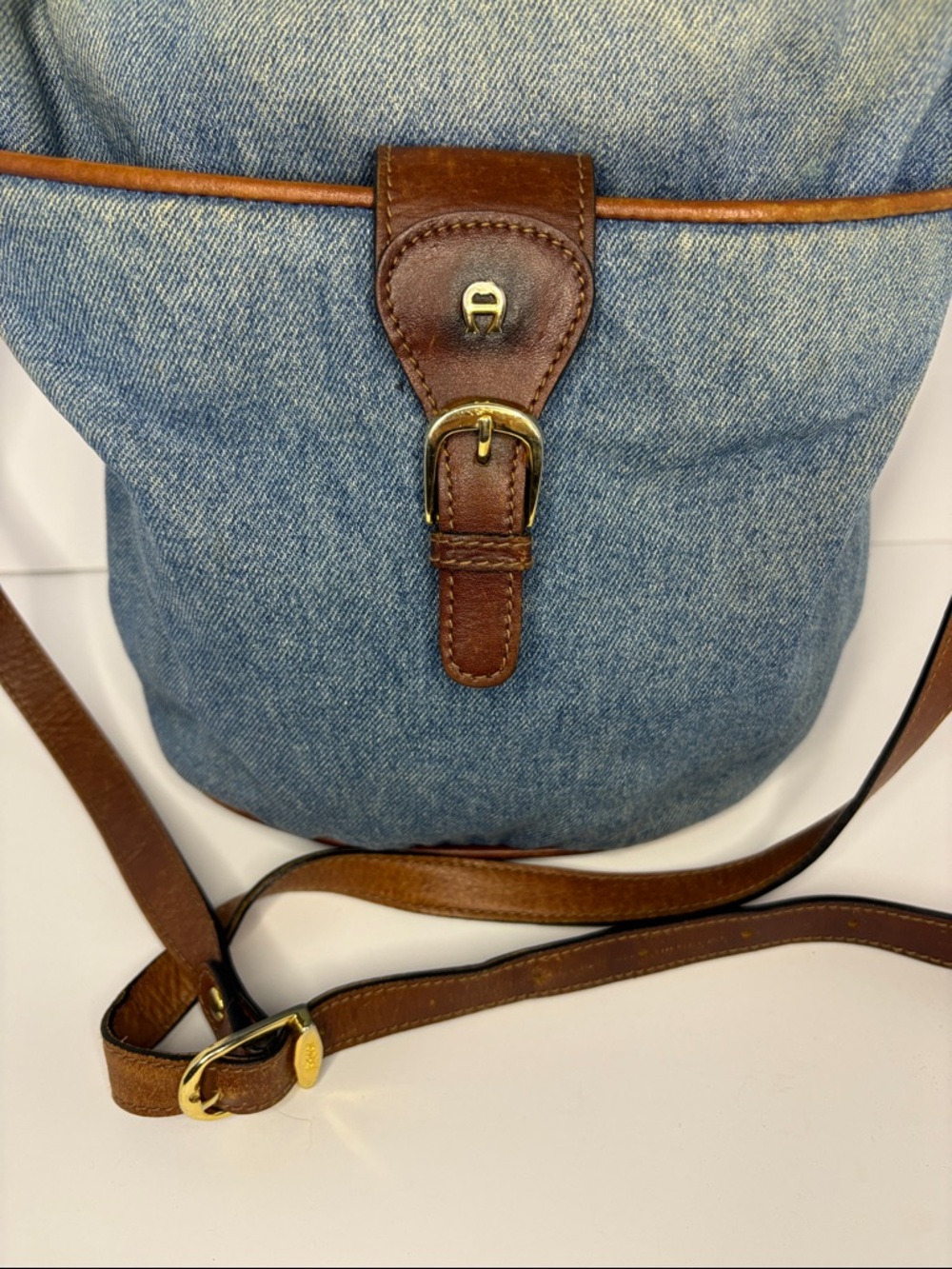 Aigner vintage Denim Crossbody Bag with Brown Leather Trim - Picture 2 of 8